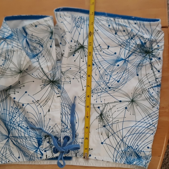 Oakley Shorts  size 10 - Picture 8 of 13